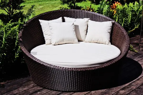 Synthetic Rattan Round Daybed